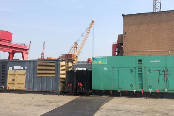 金东发电机出租空气滤清器的清洁频率是多少？